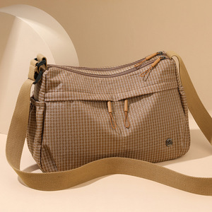 Sac à bandoulière zippé Lifestyle 2026, décontracté, urbain, pour maman, femme, sac à main en tissu Oxford à carreaux, mode coréenne, multifonctionnel, personnalisé - Product Image 1
