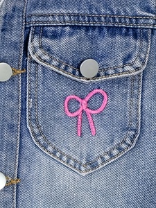 Chaqueta vaquera bordada "Sara Waterner" para niña, sin mangas, abotonada con letras coloridas, estilo PRIMAVERA/otoño, informal - Product Image 4