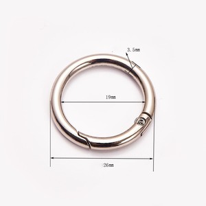 Vente en gros métal de haute qualité alliage de zinc couleur argent noir anneau rond fendu à ressort porte-clés <span class=keywords><strong>boucle</strong></span> anneau pour sac en cuir - Product Image 1