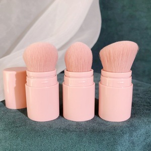 <span class=keywords><strong>Pinceau</strong></span> de maquillage Kabuki portable <span class=keywords><strong>rétractable</strong></span> mini vegan rose avec logo personnalisé pour fond de teint, contour, poudre et <span class=keywords><strong>blush</strong></span> - Product Image 3
