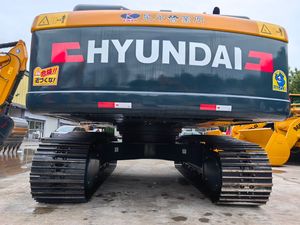 รถขุดไฮดรอลิกขนาดกลาง Hyundai 220LC น้ำหนัก 22 ตัน พร้อมเครื่องยนต์ดีเซล Cummins QSB6.7 และการรับรองมาตรฐาน CE/EPA - Product Image 3