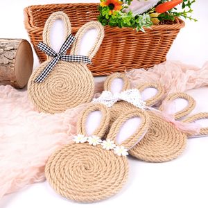 Posavasos de Ramio Hechos a Mano con Diseño de Conejo de Pascua, Aislantes del Calor, para Decoración de Mesa en Fiestas, Suministro al por Mayor Directo de Fábrica DAMAI - Product Image 1