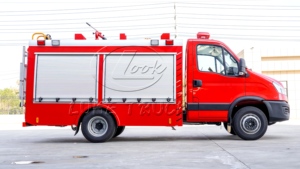 Camions de pompiers 1VECO CAFS écologiques et économiseurs d'eau, système d'extinction efficace à faible impact d'eau pour les opérations de sauvetage urbain - Product Image 5