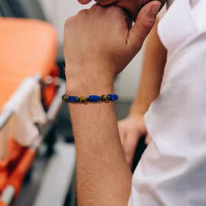 Nouvel Arrivage Transfrontalier : Bracelet pour Homme Ximang Square Tigereye avec Entretoise en Hématite, Fait Main, Extensible, Vente en Gros - Product Image 1