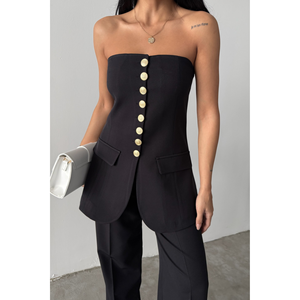 Gilet long en tissu tissé noir pour femme avec boutons dorés, broderie vintage et logo rétro, style décontracté pour costumes d'automne - Product Image 3