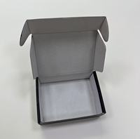 Boîtes d'emballage en carton ondulé noir personnalisées pour produits électroniques 3C