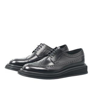 Chaussures en cuir véritable pour hommes, de luxe, de haute qualité, tendance, décontractées, à la mode, à semelle épaisse, légères, en vente - Product Image 1