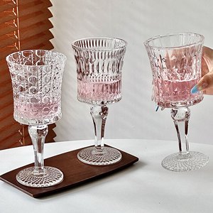 Vintage-Stil Transparente Glaswaren Sortierte Relief-Geprägte Getränkekelche für Tischdekoration Bankett-Geschenk - Product Image 1