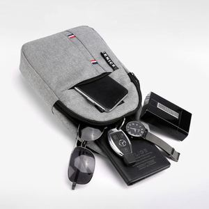 Sac messager vintage pour homme en toile légère avec fermeture éclair, sac à bandoulière tendance pour l'extérieur - Product Image 4