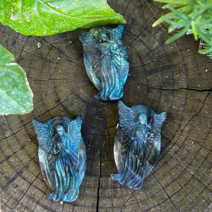 Venta caliente transfronteriza: Adornos de ángel de cristal natural de lavolita, adornos de ángel de piedra lunar gris tallados, colgantes al por mayor - Product Image 4