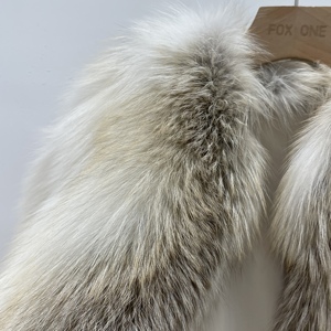 Giacca Invernale a Maniche Lunghe in Vera Pelliccia, Cappotto in Pura Pelliccia di Volpe Naturale, Cappotto Bianco da Donna in Pelliccia di Volpe Kimdo - Product Image 4