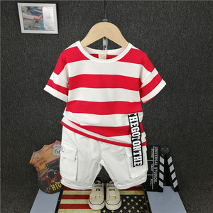 เสื้อผ้าเด็ก ชุดกีฬา เสื้อยืดลายทางสีขาวแดง และกางเกง - Product Image 1