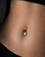 Anneau de nombril en titane ASTM F136 G23 avec cluster de zircone cubique triangulaire, bijou de piercing pour nombril, anneau de nombril à suspension fileté intérieurement