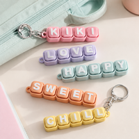Porte-clés personnalisé en forme de touche de clavier, style capuchon de touche mécanique, en acrylique, vente en gros, cadeau promotionnel d'entreprise