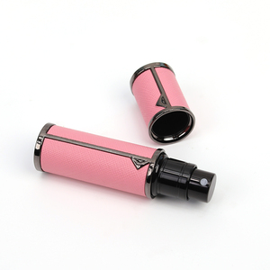 Atomiseur <span class=keywords><strong>de</strong></span> <span class=keywords><strong>parfum</strong></span> rechargeable certifié CE, mini-parfums en gros, flacon <span class=keywords><strong>de</strong></span> <span class=keywords><strong>parfum</strong></span> <span class=keywords><strong>de</strong></span> luxe personnalisé, Cologne pour hommes - Product Image 2