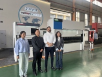 Presse plieuse hydraulique CNC automatique synchronisée 6000kN 3200mm pour tôles
