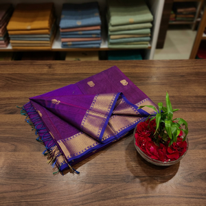 Sari Maheshwari Lotus Buta en coton et soie, tissé à la main, avec un drapé élégant de créateur, pour femmes, pour les fêtes et les mariages. - Product Image 6