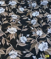 Dernière mode 168gsm polyester viscose jacquard tissu de brocart tissu teint en fil de conception florale pour robes de femmes