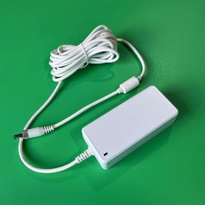 उल CE अनुमोदन डेस्कटॉप एसी डीसी अनुकूलक 15v 1.5a <span class=keywords><strong>1500mA</strong></span> बिजली की आपूर्ति एडाप्टर - Product Image 3