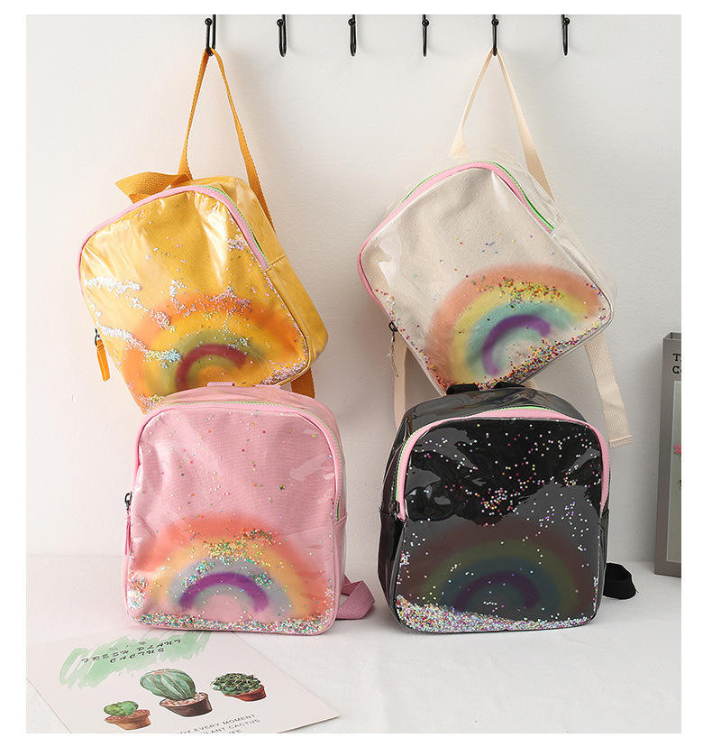Sacs à dos brillants en PVC Illuminez la journée scolaire de