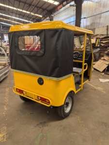 Vendita calda a 3 ruote 200cc rized passeggero triciclo Tuk Tuk e Taxi - Product Image 5