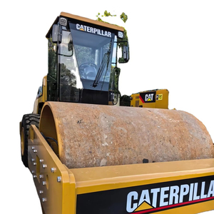 Rodillo de Neumáticos CAT Usado Barato CS683 (CS-683E/CS683) de Tambor Único con Componente Central de Bomba, Modelo 2017, Buen Estado - Product Image 1