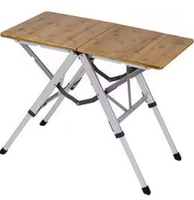 Moderne Outdoor-Möbel Klapptisch mit Bambusplatte Aluminiumrahmen Zwei Sitze Einteiliger Lift-Tisch für Auto Camping Picknicks Park Wohnen Hotel