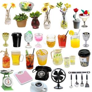Miniatures de nourriture, de boissons et de fleurs pour accessoires de maison de poupé<span class=keywords><strong>e</strong></span>, <span class=keywords><strong>mini</strong></span>-meubles, outils de maison, ornements de bureau - Product Image 1