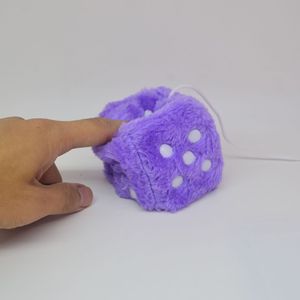 Mini dés <span class=keywords><strong>en</strong></span> peluche moelleux, porte-clés, jouets <span class=keywords><strong>en</strong></span> peluche, pendentifs décoratifs pour rétroviseur de voiture - Product Image 6