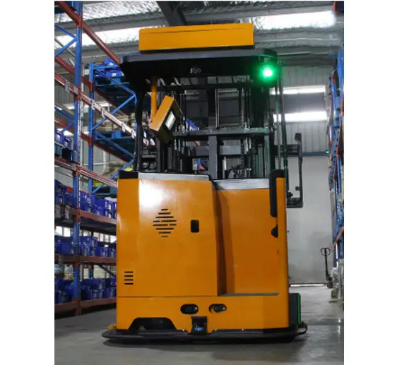 AGV Robot Forklift Lorong Elektrik Sangat Sempit, 1 Tone Baterai Lithium AMR Dioperasikan Forklift 3 Arah