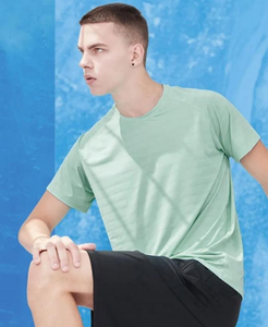 Camisetas al por mayor OEM/DEM para hombre, camisetas de alta calidad, transpirables, de secado rápido, de nailon y spandex, con sublimación térmica, estilo deportivo. - Product Image 2