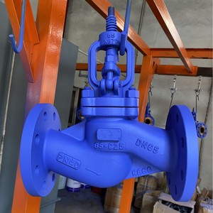 Válvula de Globo de Acero Fundido WJ41H DN65 con Conexión de Brida para Corte de Agua - Product Image 1
