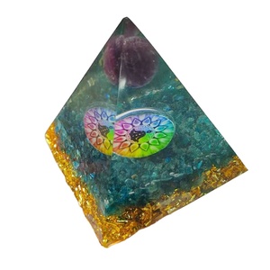 6cm Crystal <strong>Resin</strong> <strong>Pyramid</strong> Wholesale Healing Energy Spiritual <strong>Resin</strong> <strong>Pyramids</strong> for Home Decor - Product Image 5