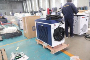 Macchina <span class=keywords><strong>laser</strong></span> pulitore 1000w 2000w 3kw 6000w macchina per la pulizia <span class=keywords><strong>Laser</strong></span> in fibra per la rimozione della ruggine olio macchia ola pittura - Product Image 5