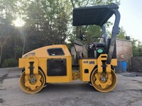 متوفر في المخزون: مدحلة طرق اهتزازية SHANBO LTC203 بوزن 3 طن، مدحلة أسطوانية مزدوجة بمحرك تشانغتشاي 36 حصان ديزل للطرق السريعة والبلديات