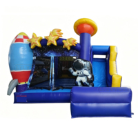 Château gonflable sur le thème de la fusée Lilytoys avec toboggan, combo gonflable astronaute