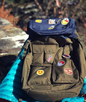 Vente en gros d'insignes brodés personnalisés Logo patchs à repasser Patch de broderie 3D personnalisé avec crochet et boucle pour vêtements