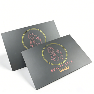 Tarjetas de Visita de 300 g/m² con Estampado Dorado Mate para Cosméticos y Redes Sociales, para Pequeñas Empresas - Product Image 1