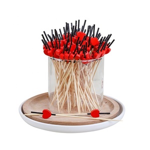 4,72 pouces, paquet de 100, cure-dents en bambou jetables à manche noir et cœur rouge pour apéritifs, boissons, fruits, nourriture - Product Image 1