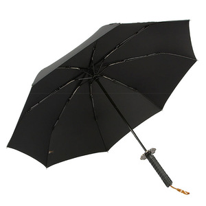 <span class=keywords><strong>Parapluie</strong></span> créatif personnalisé résistant au vent avec poignées uniques <span class=keywords><strong>Parapluie</strong></span> épée de samouraï japonais automatique - Product Image 1