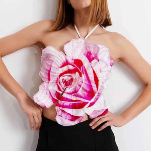 Nueva Camiseta Sexy con Incrustaciones de Perlas, Diseño de Flores 3D, Escote Pronunciado, Top de Mujer a la Moda - Product Image 1