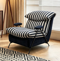 Fauteuil de détente simple en tissu avec structure en bois courbée, moderne, durable et écologique, pour salon, chambre et bureau à domicile