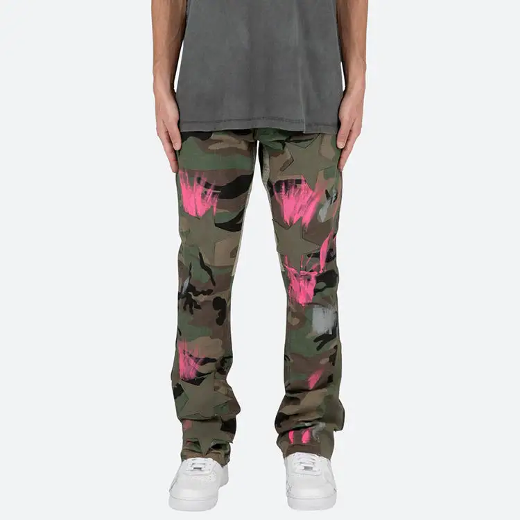 HuiLi OEM Custom High Street Designer Camouflage Denim Pants Leather Patch Contrast Dyeing Stacked Jeans Men