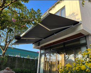 Auvent <span class=keywords><strong>motorisé</strong></span> manuel en gros, auvent imperméable rétractable pour patio, extérieur, balcon - Product Image 2