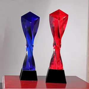 MH-NJ0153 Piala Kaca Kristal Optik Menara Berlian Biru Kuning Jernih Merah