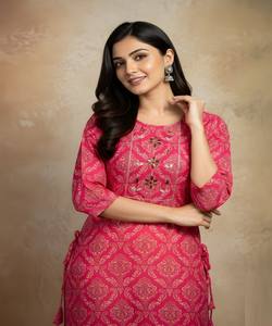 Kurta moderne en coton imprimé, pour le travail, à porter tous les jours, prix de gros, vêtement ethnique, dernier design, séchage rapide, taille unique - Product Image 6