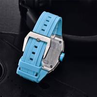 PINTIME 6826 Tonneau Luxus-Herrenuhr Neue Quarz-Uhrwerk Tourbillon Hohldesign Silikon Edelstahl Anpassbares Glas