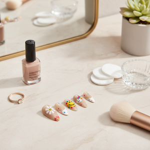 Set di chiodi da bara di lusso Aura Chic con unghie finte lunghe quadrate modello in stile francese nudo - Product Image 3