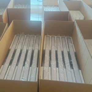 Lámpara Colgante LED Lineal de Emergencia, Impermeable IP65, con Atenuación Dali - Product Image 5