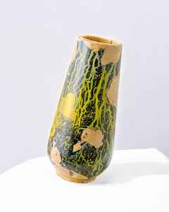 Texture rustique en bois rencontre finition moderne en résine dans l'artisanat en résine Pots en résine et en bois pour plantes Parfaits pour un intérieur élégant - Product Image 2